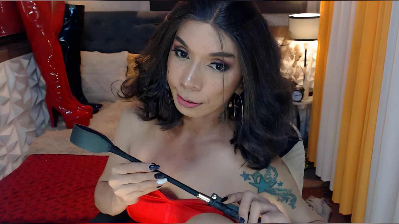Webcam chat profile for CELINAFOX: Dominatrix