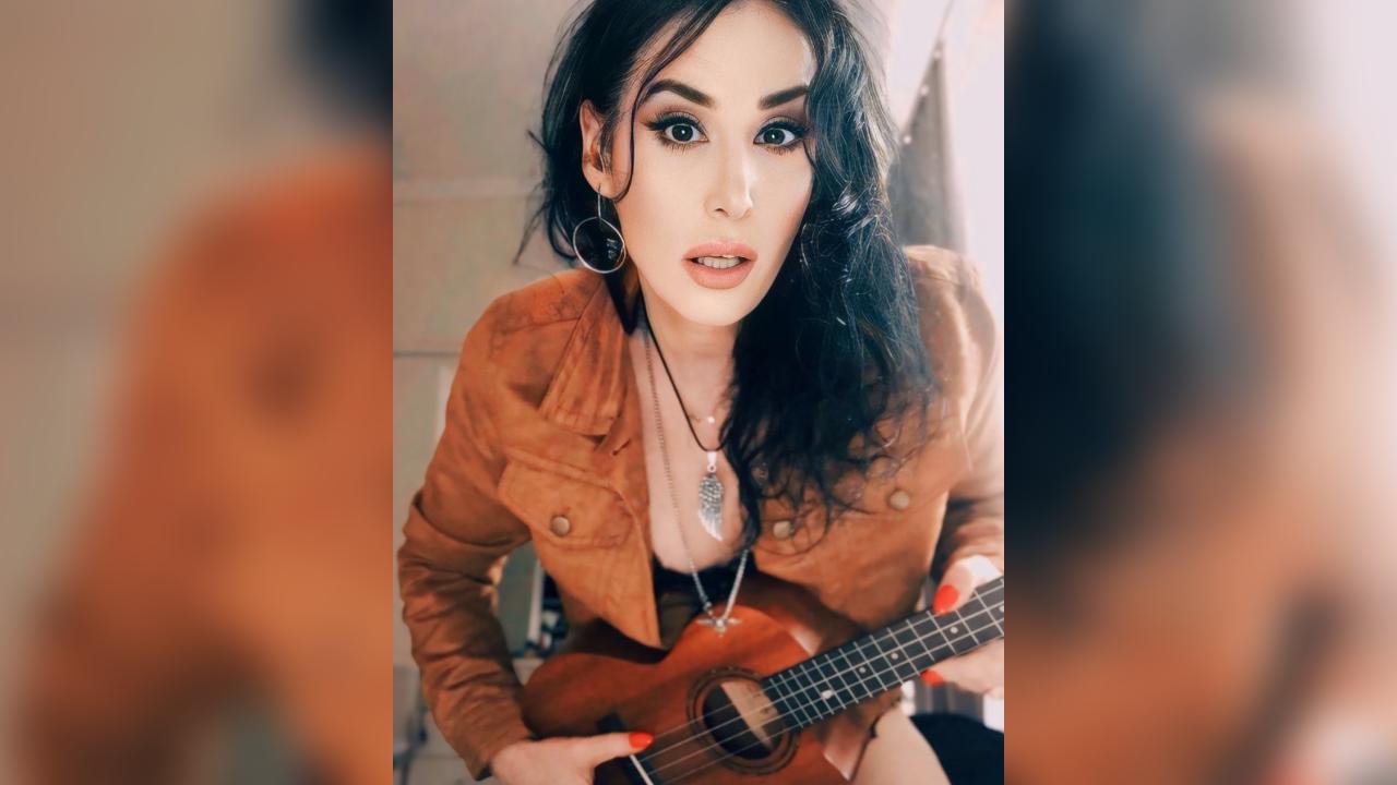 Webcam chat profile for AlyaHarper: Ask about my other interests