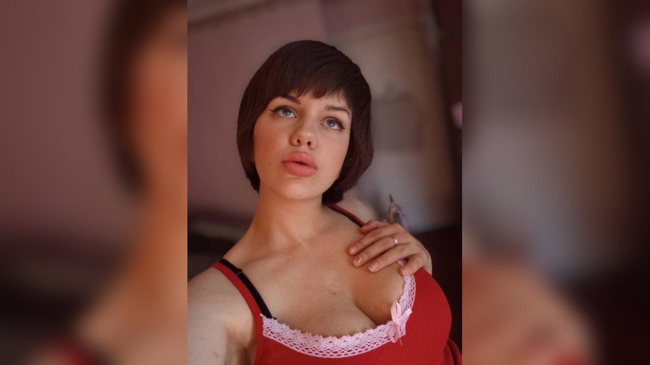 Webcam chat profile for MoonlitSiren