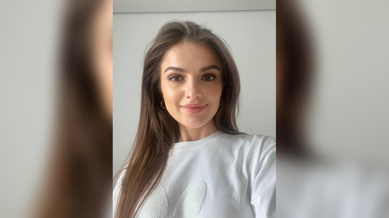 Webcam chat profile for MerryMur0: Cooking