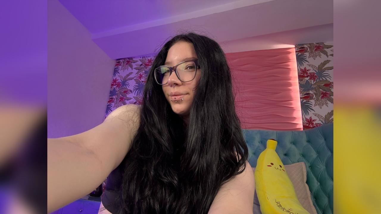Webcam chat profile for AverySweet: Lingerie & stockings
