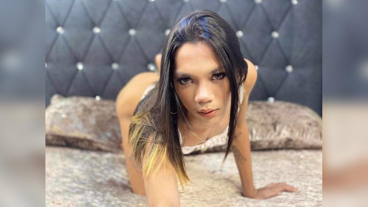 Webcam chat profile for XwildCUcumber: Dominatrix