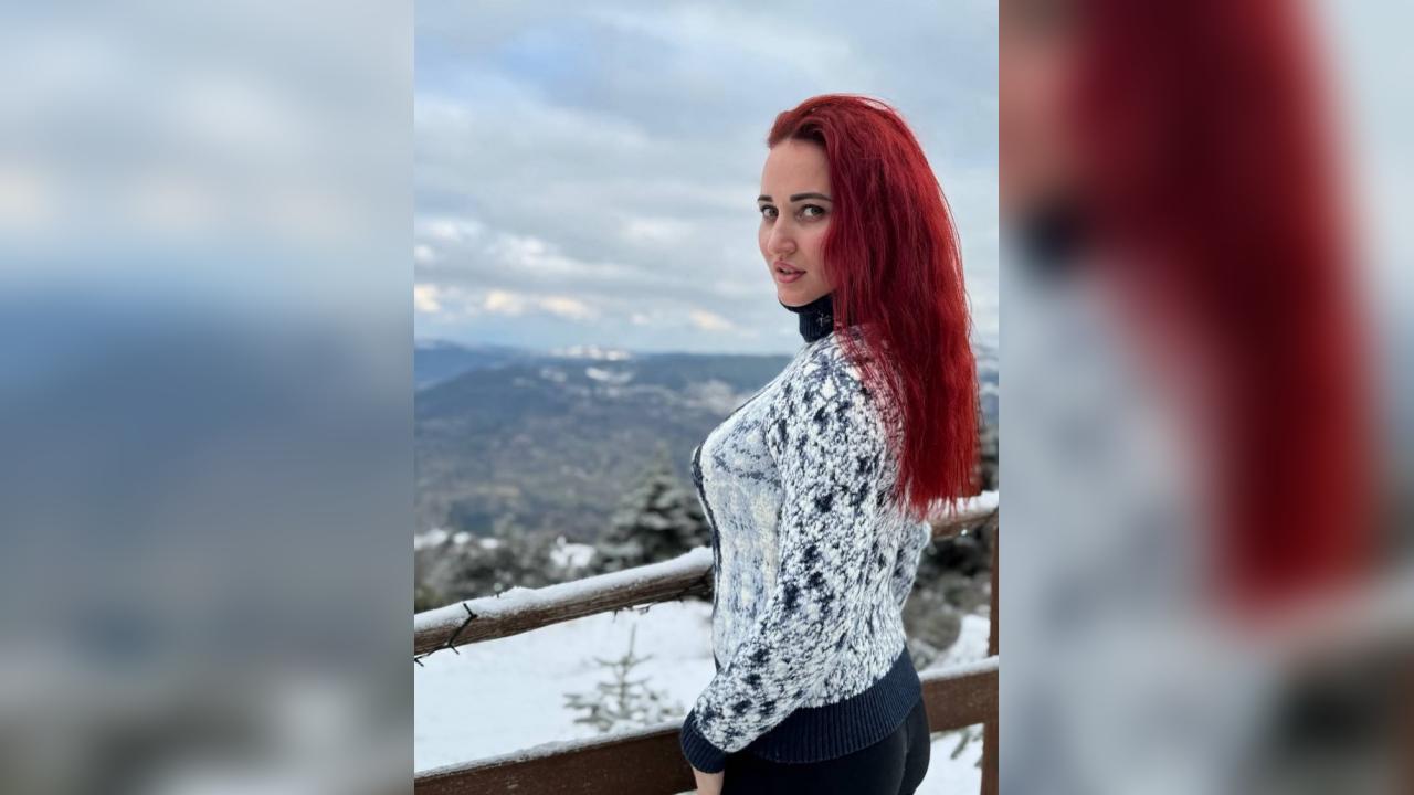 Webcam chat profile for LovelyMystery: Ask about my Hobbies