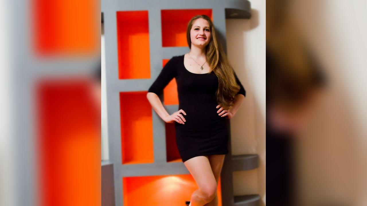 Webcam chat profile for Lyssandra: Travel