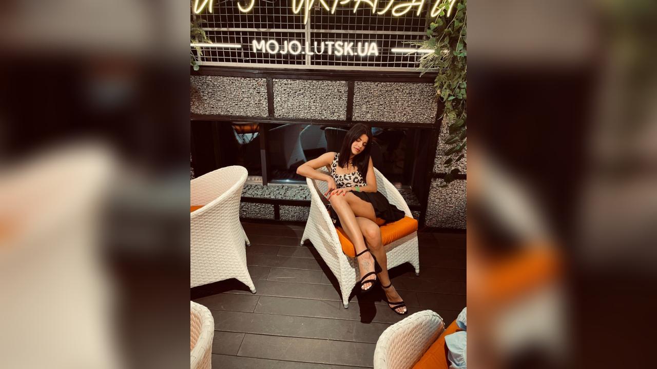 Webcam chat profile for Julinca1: Smoking