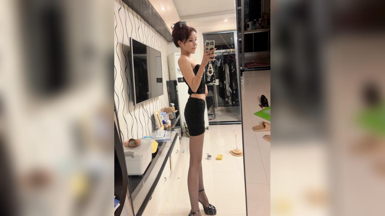 Webcam chat profile for JennaLena: Lingerie & stockings