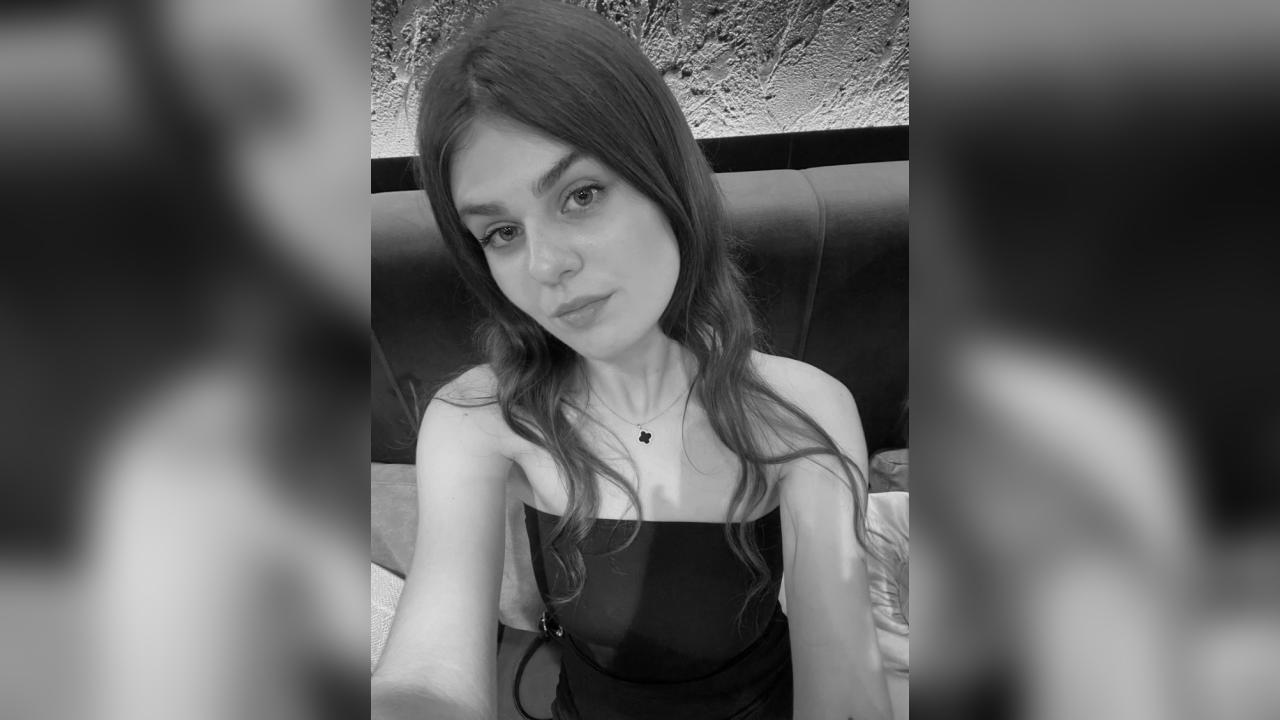 Webcam chat profile for ElvaA: Ask about my Hobbies