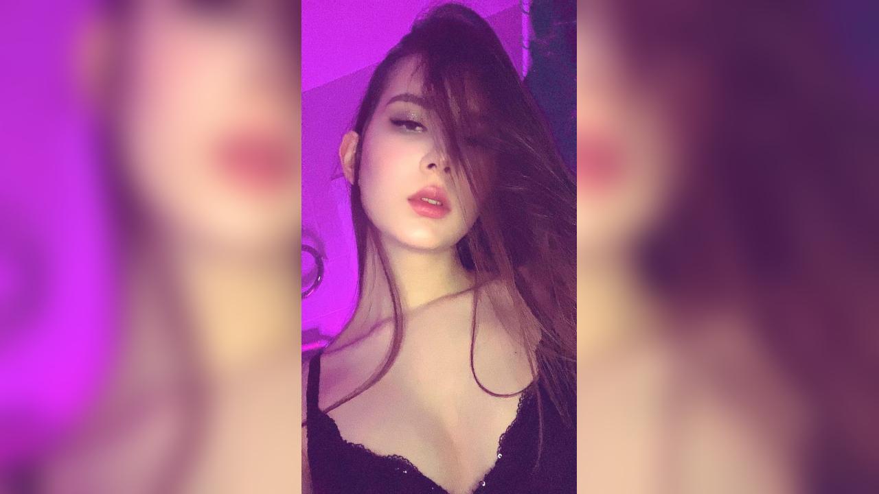 Webcam chat profile for BabyGloria: Lingerie & stockings