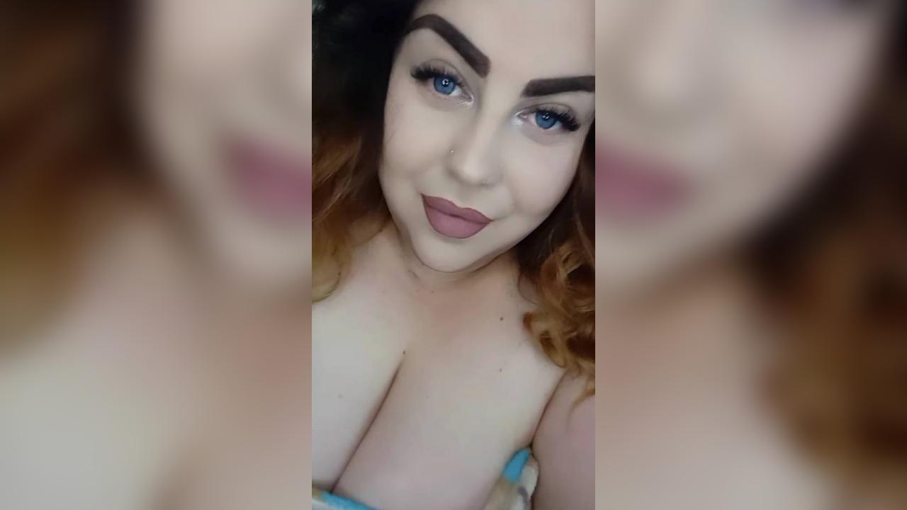 Webcam chat profile for MadisonN