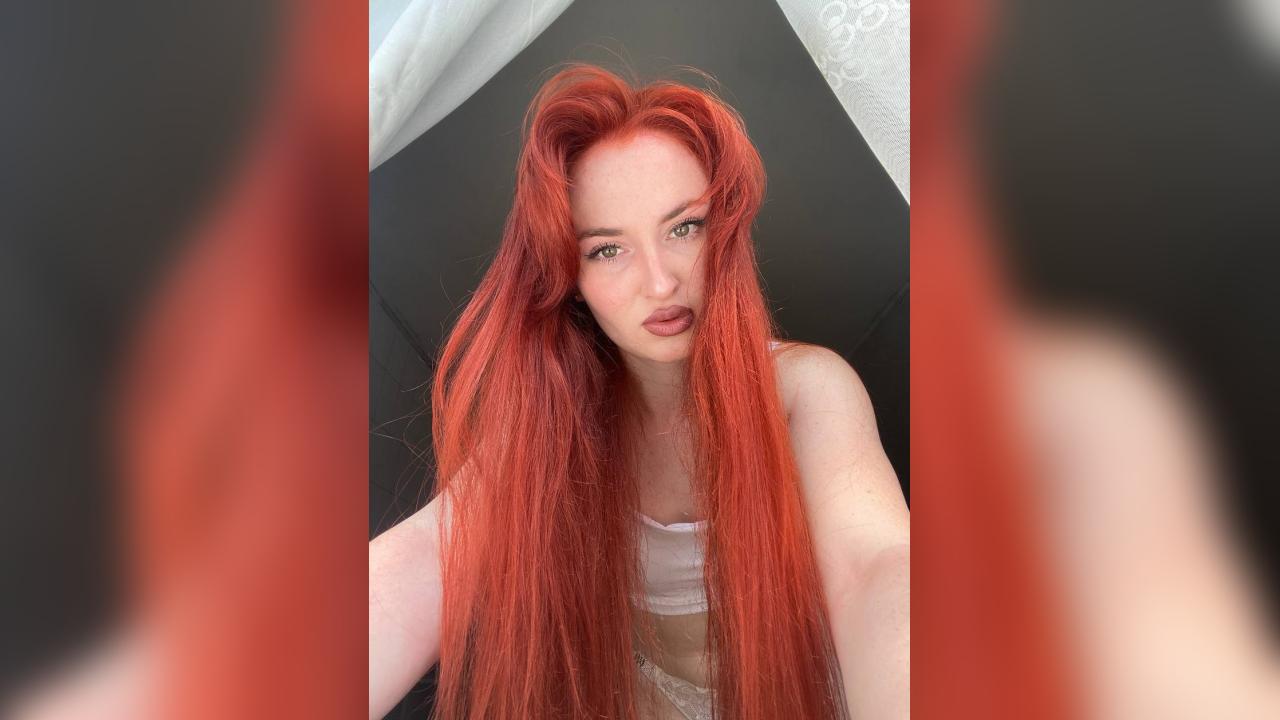 Webcam chat profile for SweetKaryKiss: Outfits