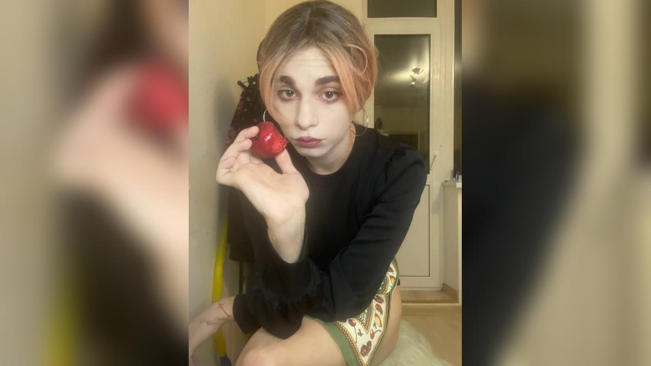 Webcam chat profile for NoraSliwowski: Bondage & discipline