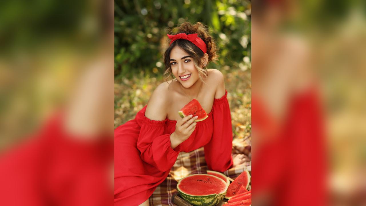 Webcam chat profile for TeresaS68: Legs, feet & shoes