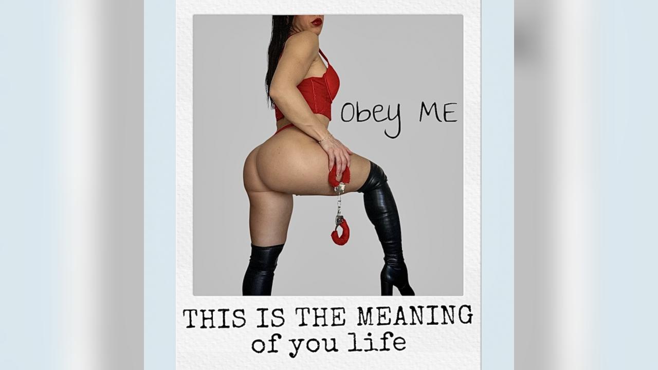 Webcam chat profile for KrissssCharming: Dominatrix
