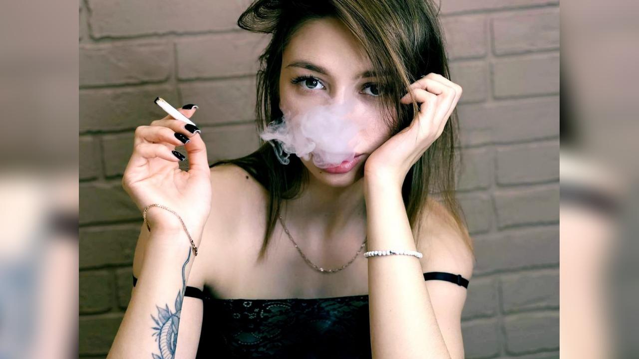 Webcam chat profile for GroovyCat: Bondage & discipline
