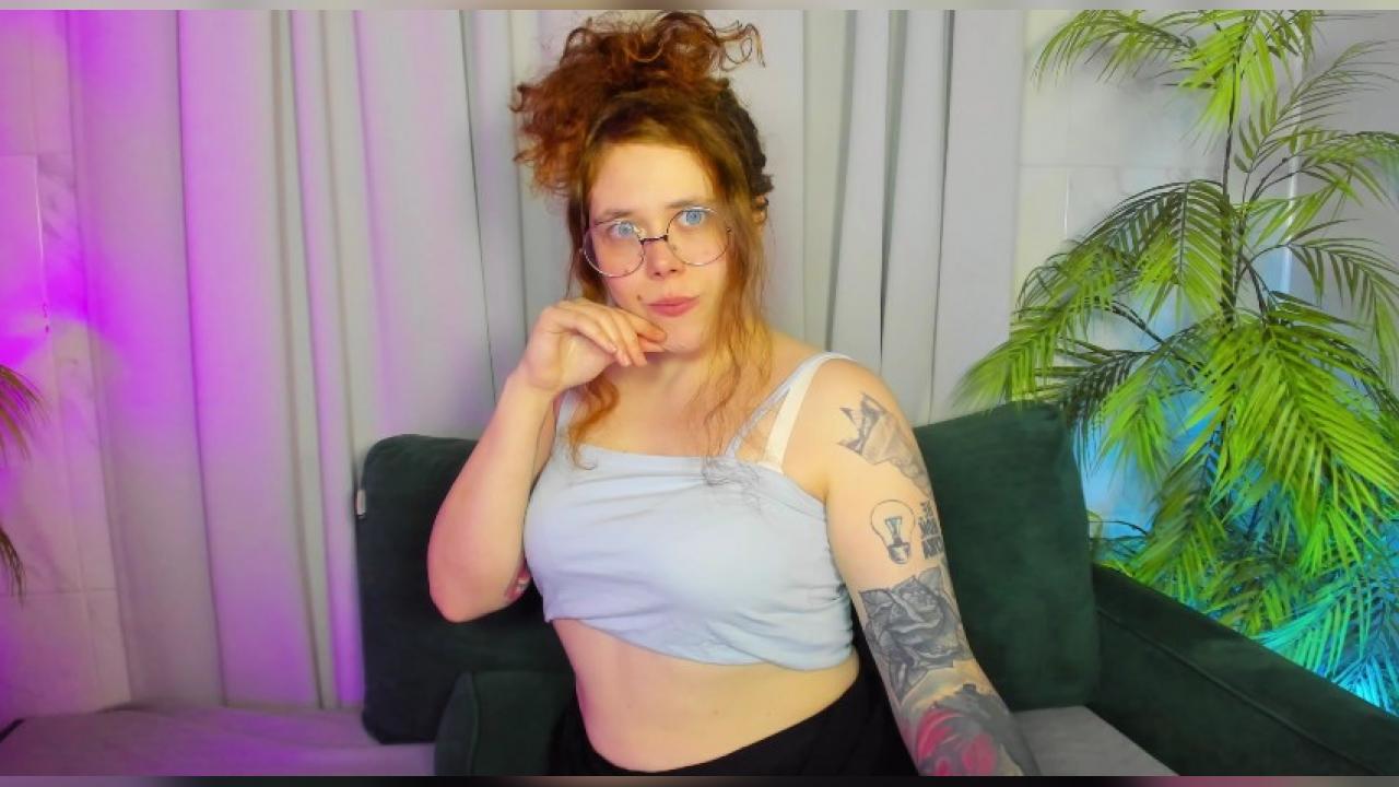 Webcam chat profile for SophiePure: Bondage & discipline