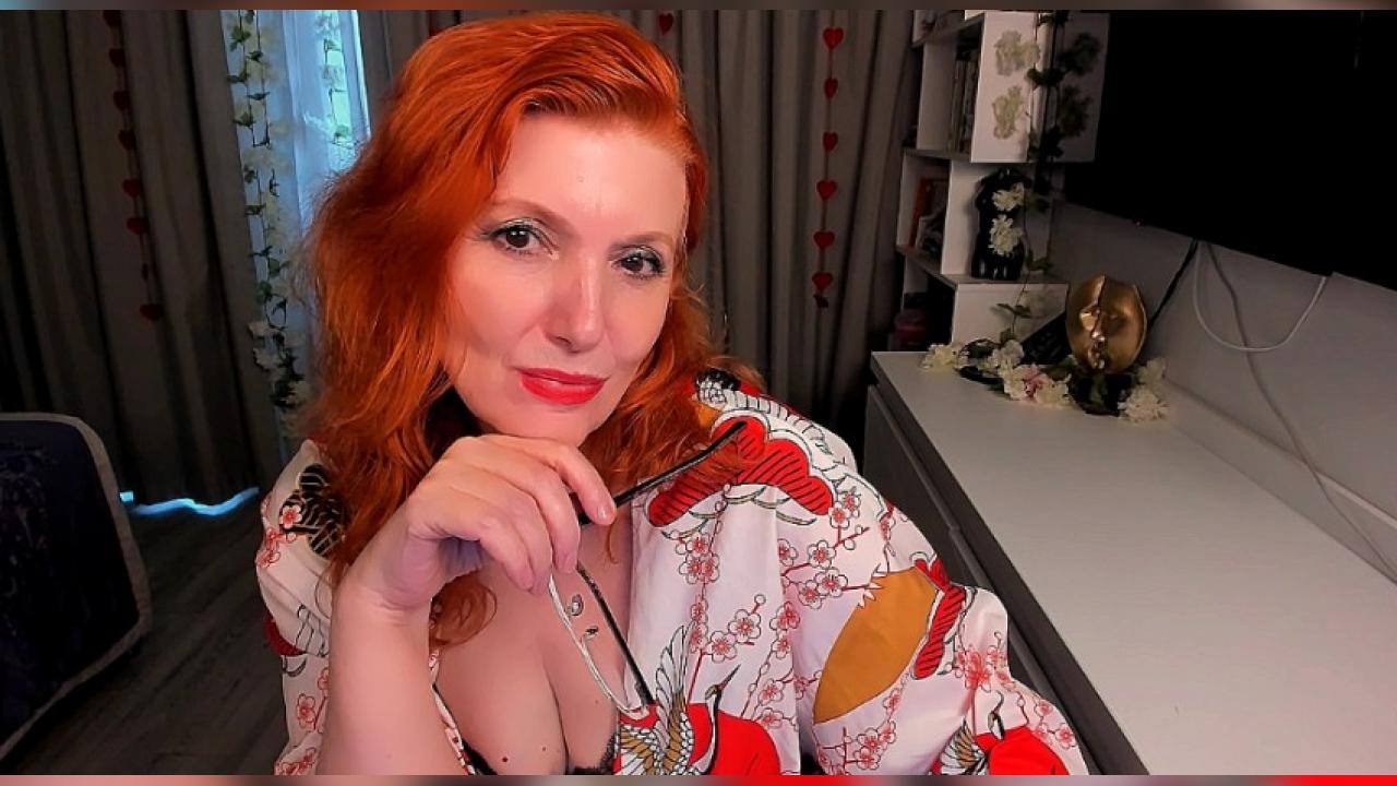 Webcam chat profile for AlmazFireFoxOne: Kissing