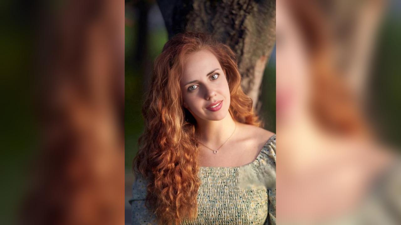 Webcam chat profile for Olyra: Ask about my Hobbies
