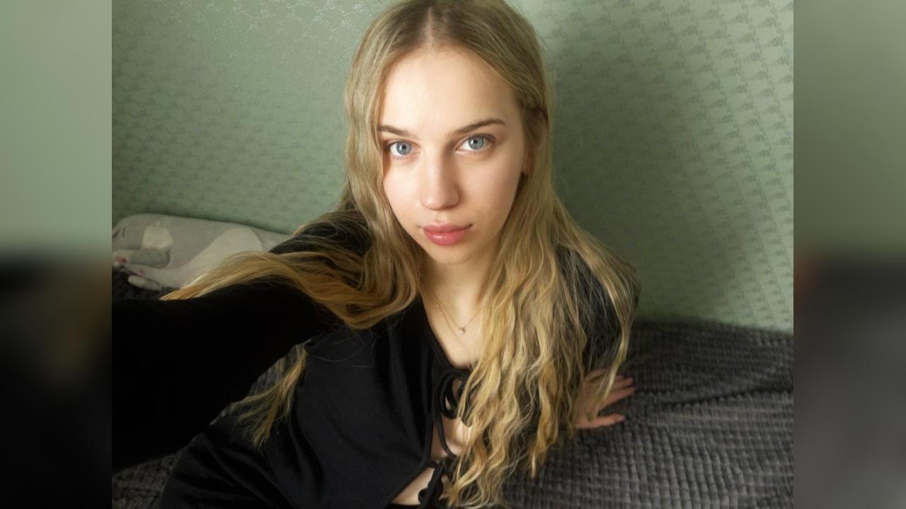 Webcam chat profile for PureLure: Dancing