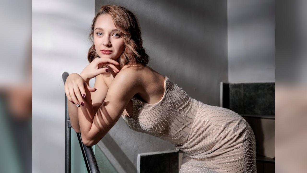 Webcam chat profile for Vionelle: Outfits