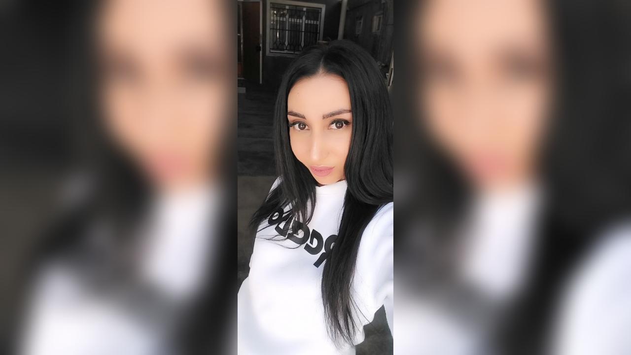 Webcam chat profile for Lum1a: Ask about my Hobbies