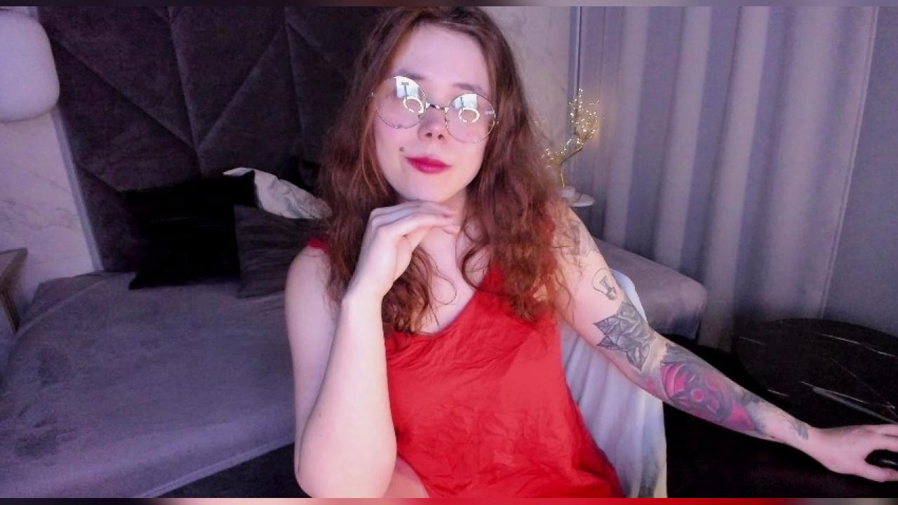 Webcam chat profile for SophiePure: Bondage & discipline