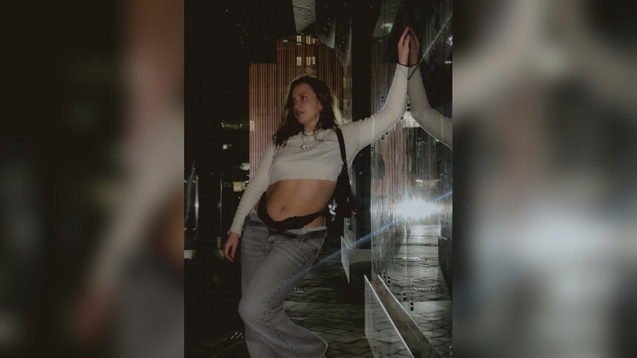 Webcam chat profile for JennyGo: Outfits