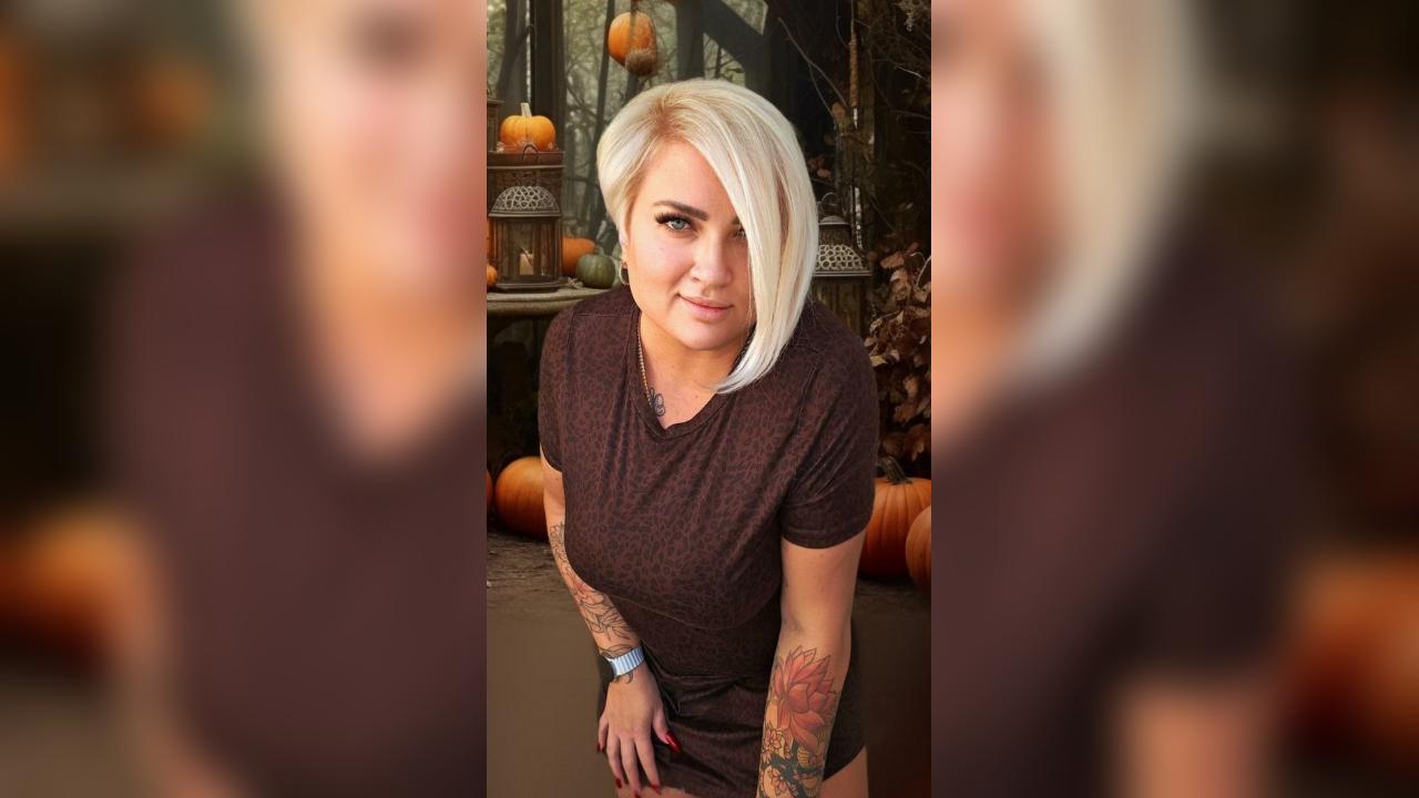 Webcam chat profile for Barbilove: Dancing