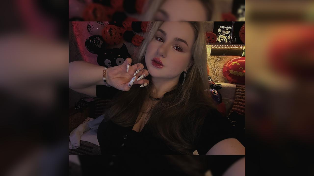 Webcam chat profile for AlSunset22: Sports