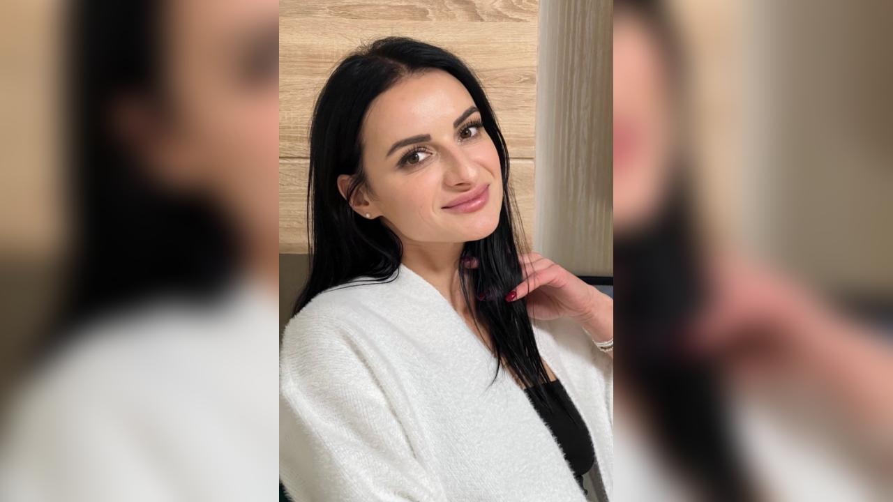 Webcam chat profile for Deizi: Ask about my Hobbies