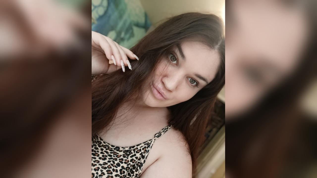 Webcam chat profile for SweetPie: Latex & rubber