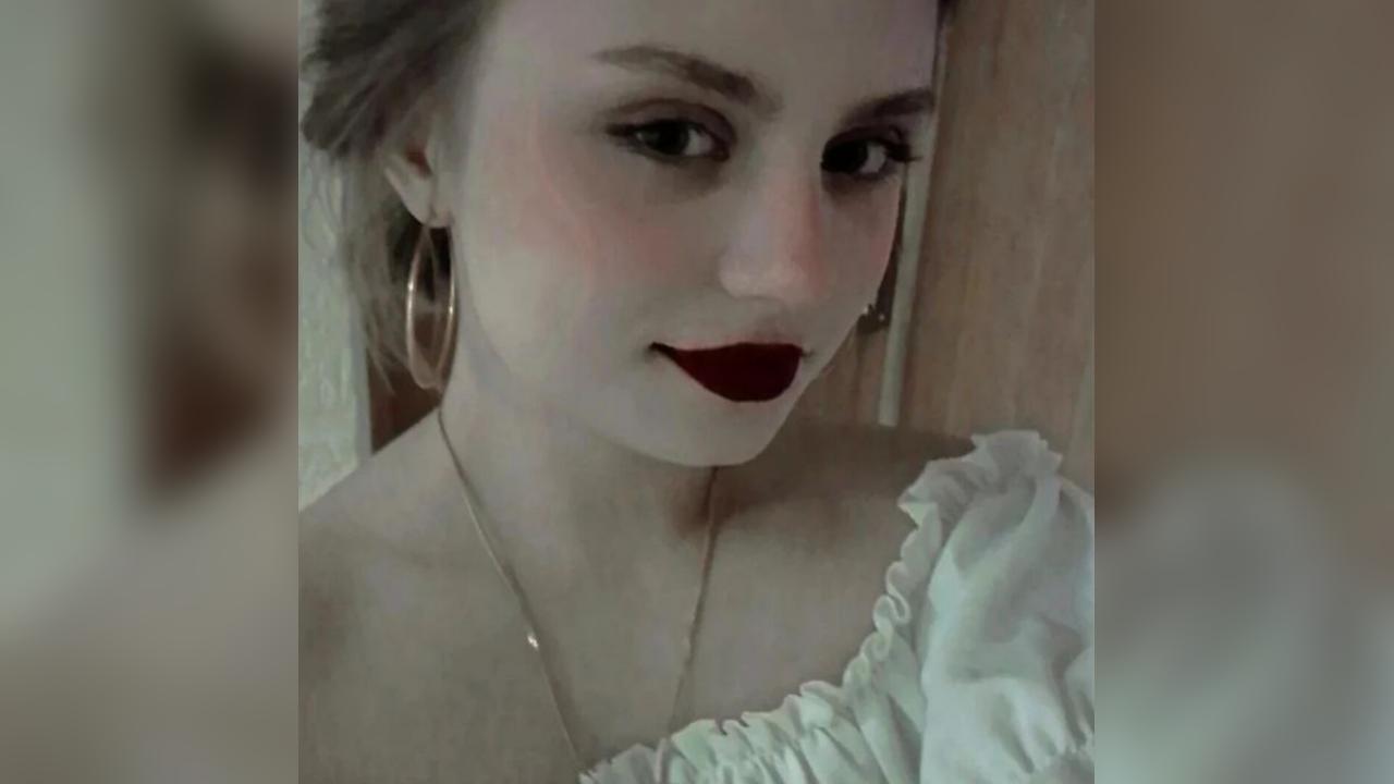 Webcam chat profile for MaRTa: Ask about my Hobbies