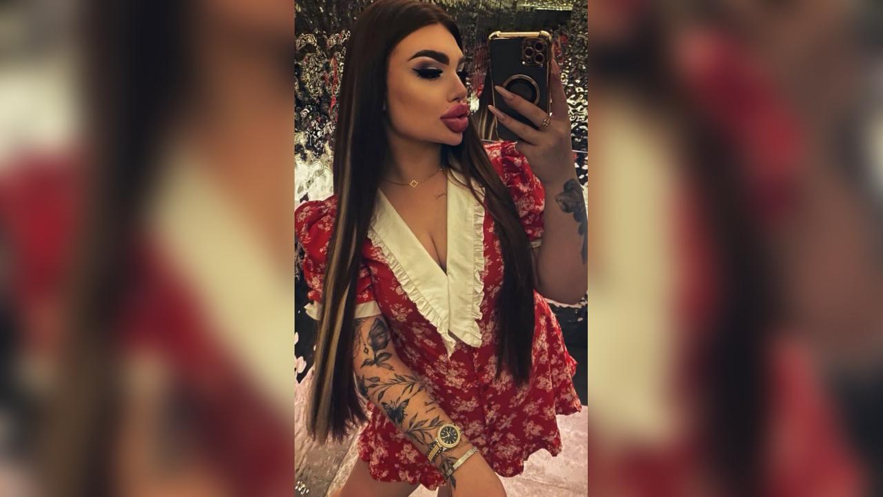 Webcam chat profile for Noelle: Ask about my Hobbies