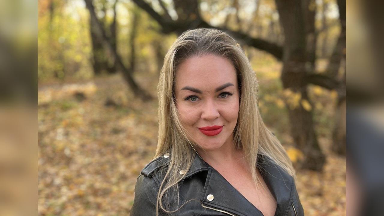 Webcam chat profile for LadyEuphoria37