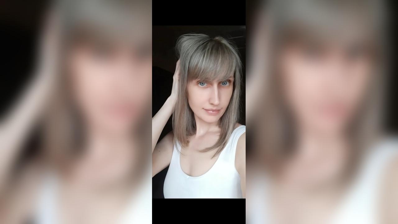 Webcam chat profile for SilentNighttt