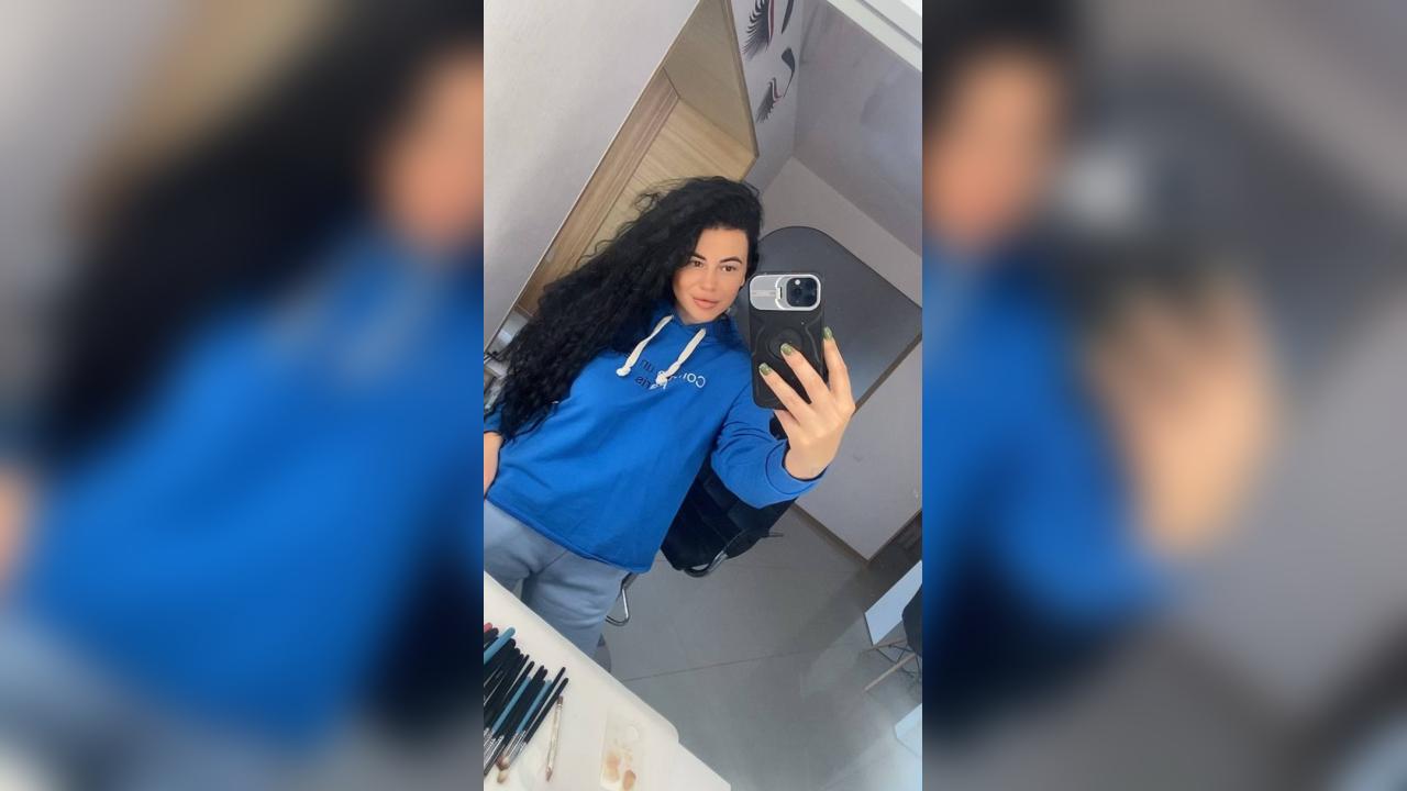 Webcam chat profile for KralyaGret