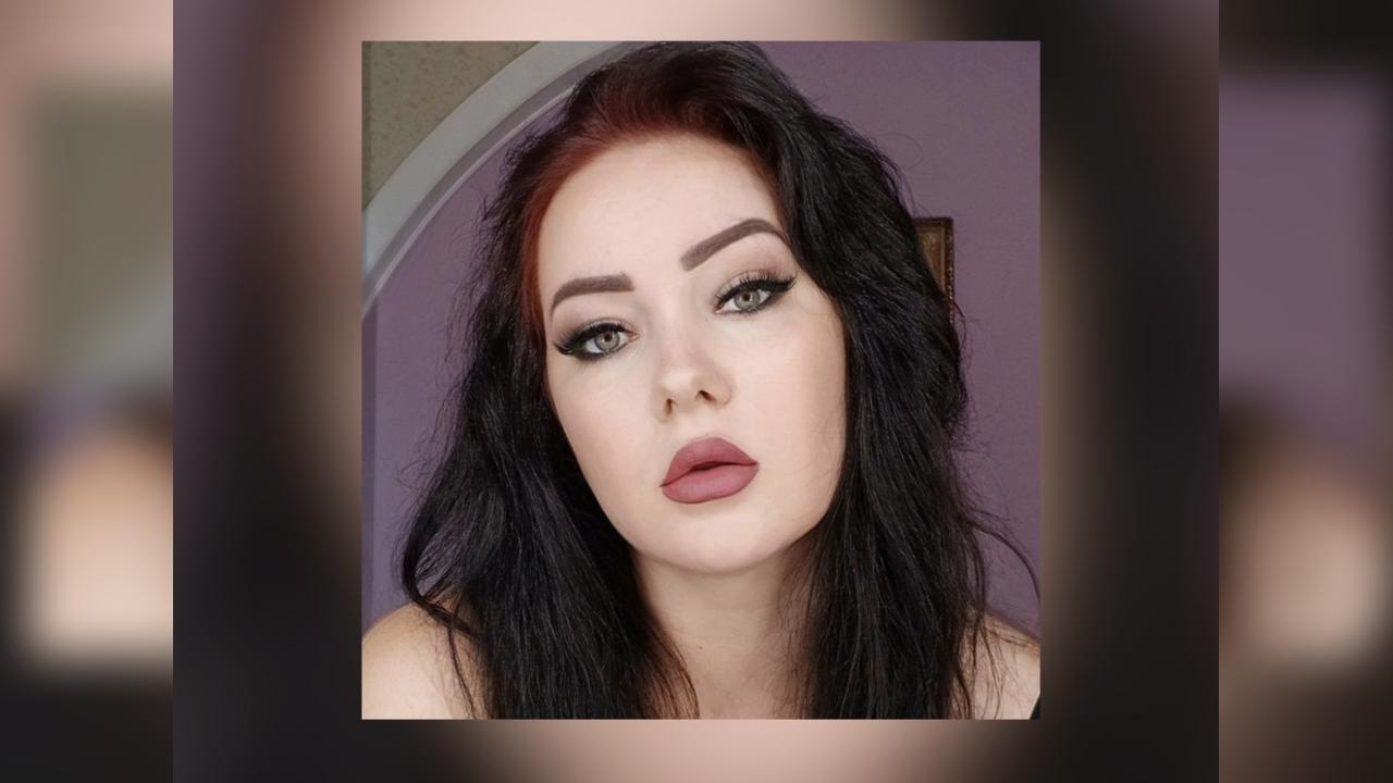 Webcam chat profile for Kossandraa1: Nails