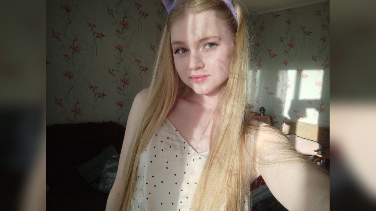 Webcam chat profile for VeronaX: Latex & rubber