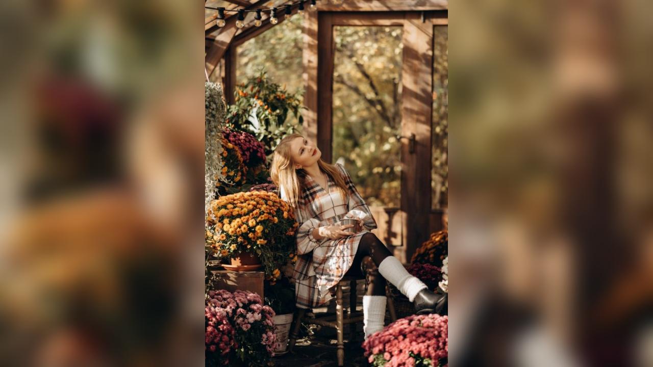 Webcam chat profile for LadyRed1919