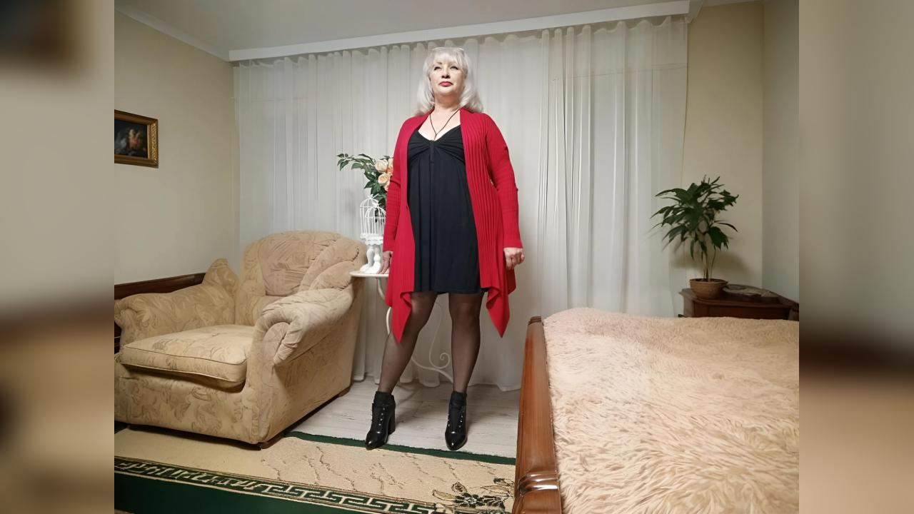 Webcam chat profile for Tashyncik: Nails