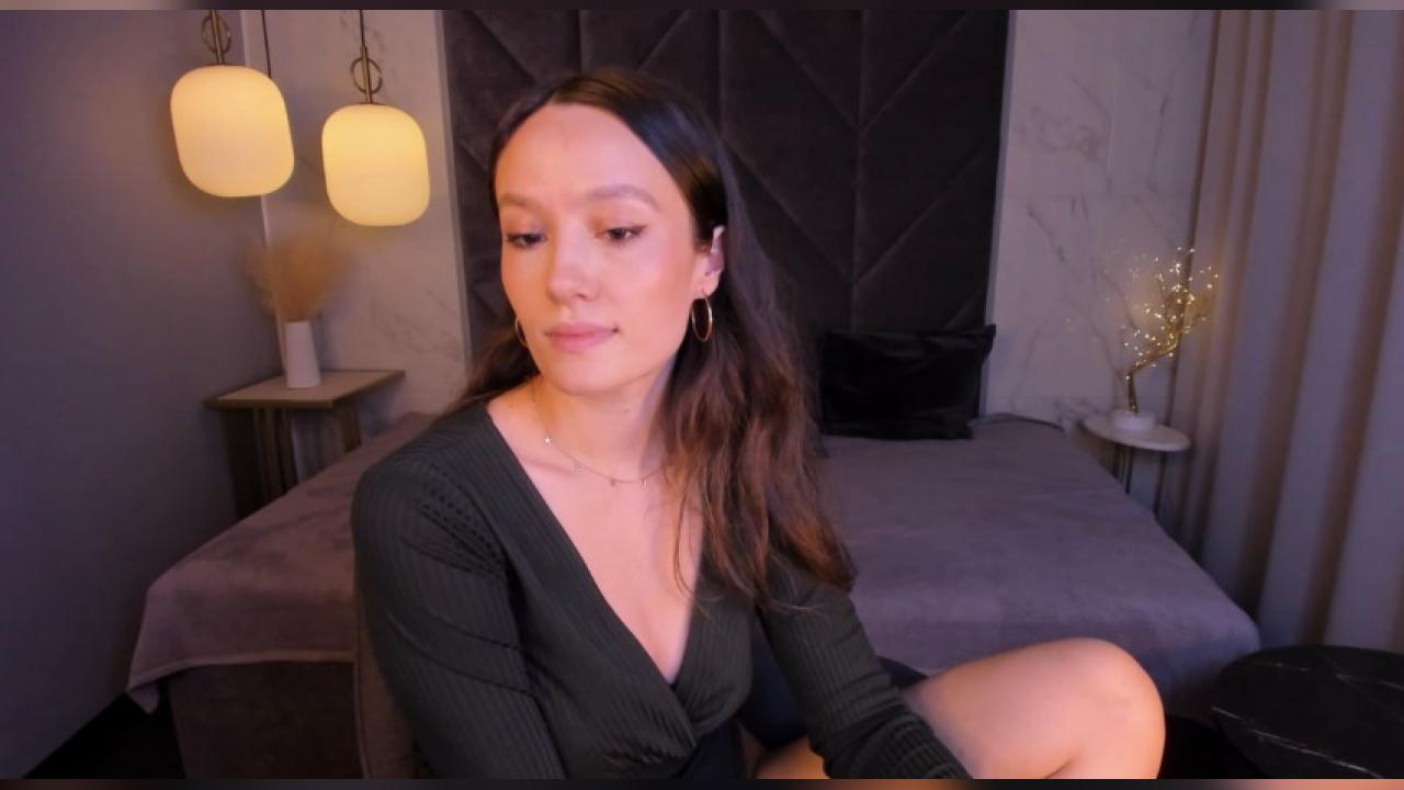 Webcam chat profile for AgnesGoddes: Legs, feet & shoes