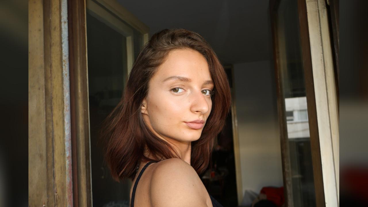 Webcam chat profile for OceanBloom: Outfits