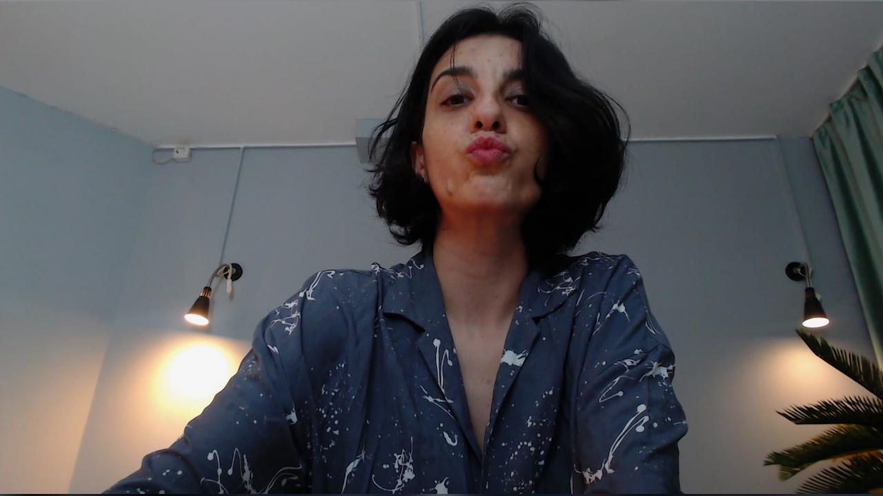 Webcam chat profile for RedFlagX: Latex & rubber