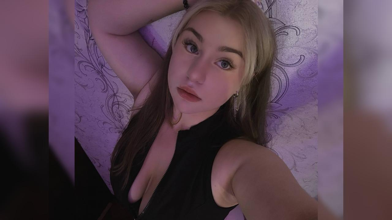 Webcam chat profile for AlSunset22