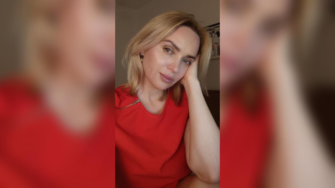 Webcam chat profile for Tianae: Music