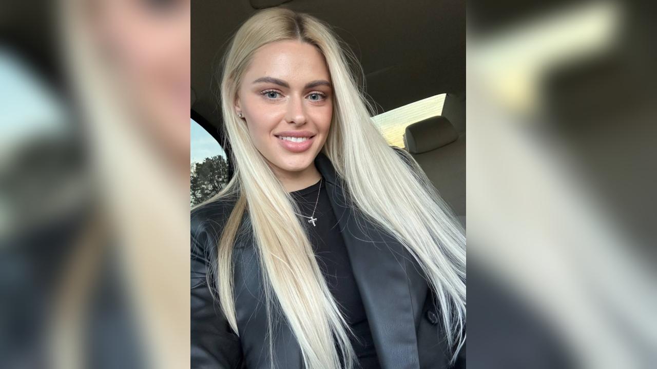 Webcam chat profile for KrisLove1: Cooking