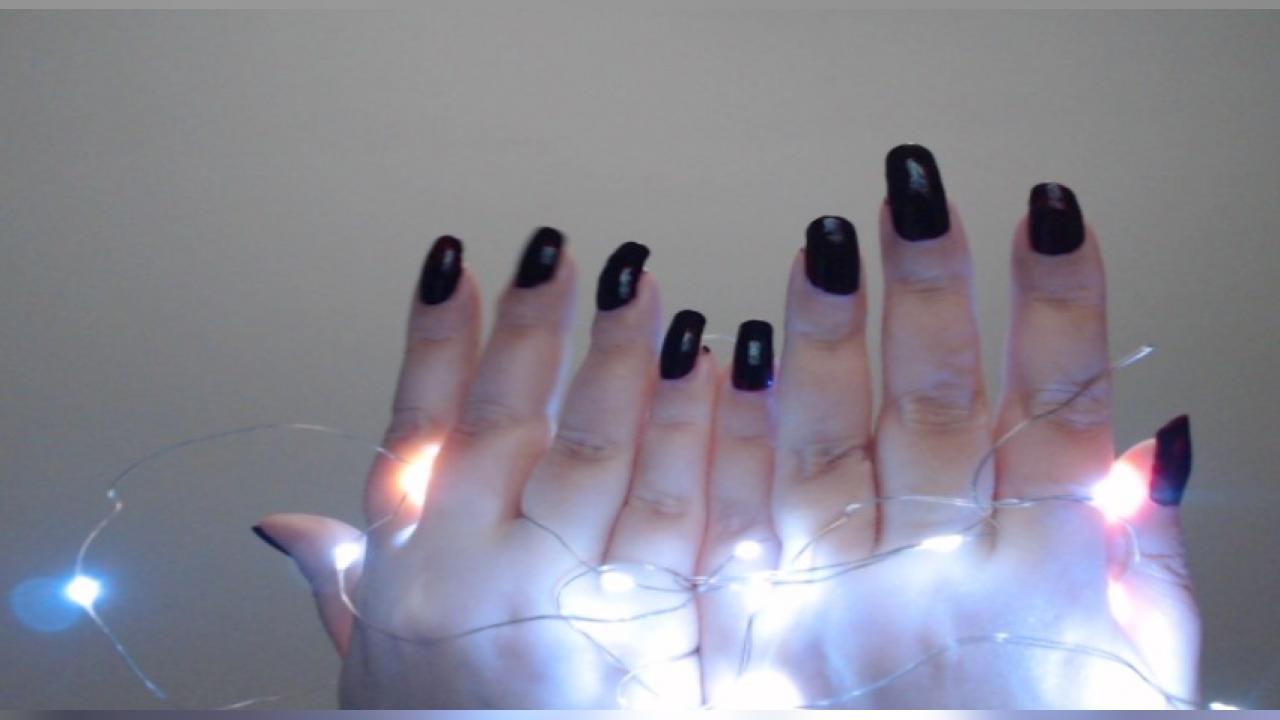 Webcam chat profile for LuckyLilu: Legs, feet & shoes