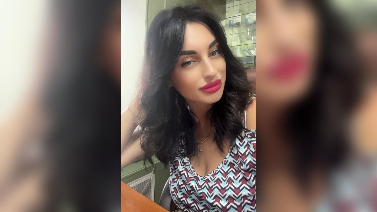 Webcam chat profile for SelenaFay: Ask about my other interests