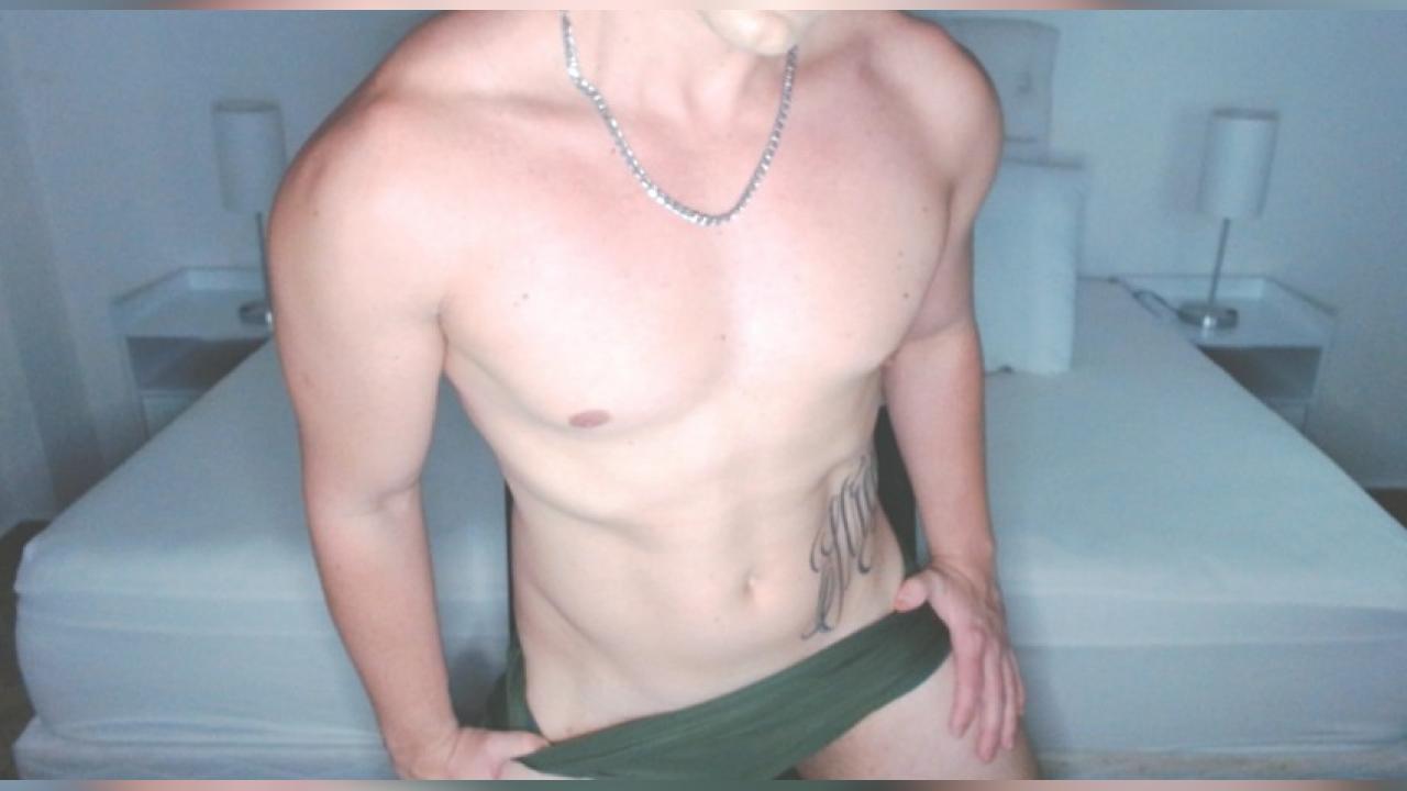 Webcam chat profile for HunterParker: Jerking off