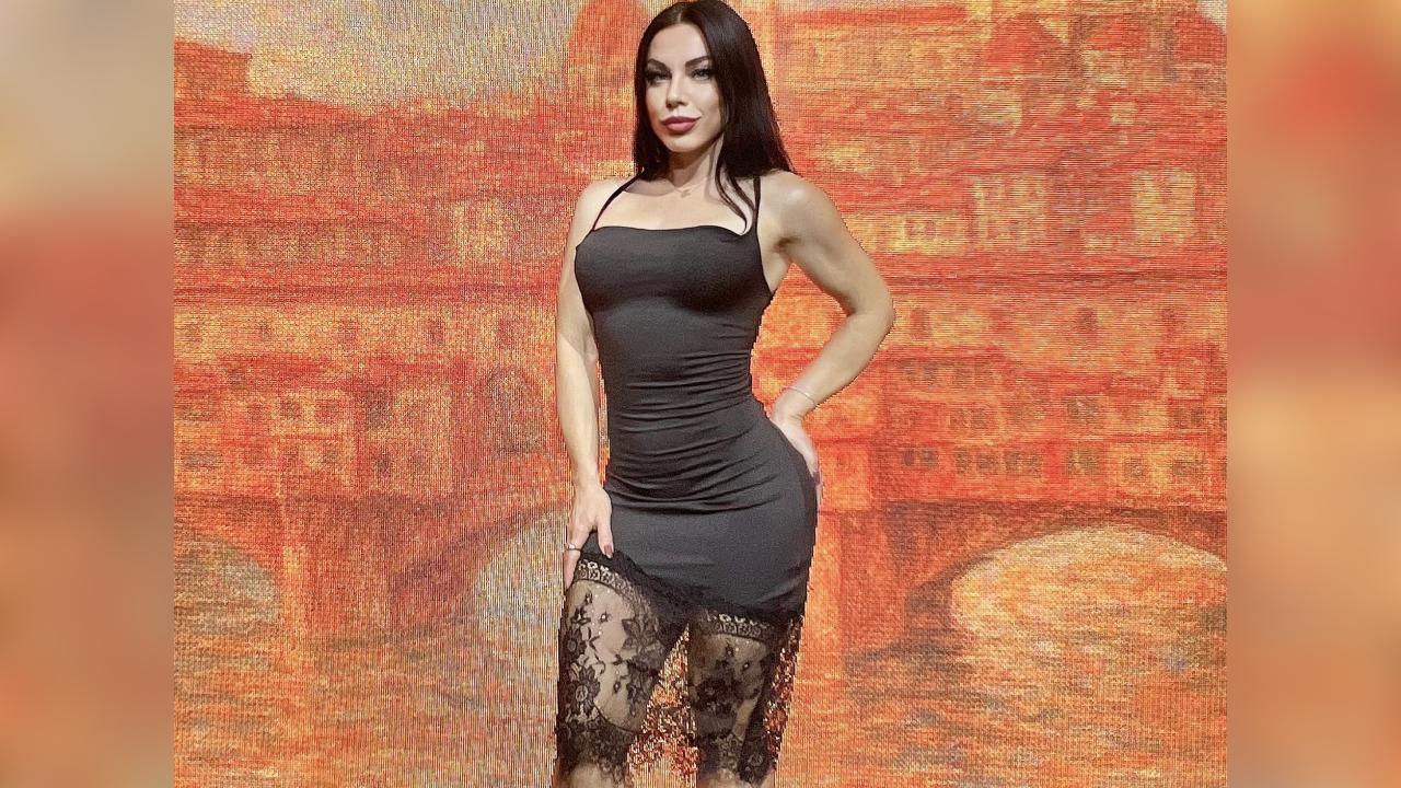 Webcam chat profile for KrissssCharming: Dominatrix