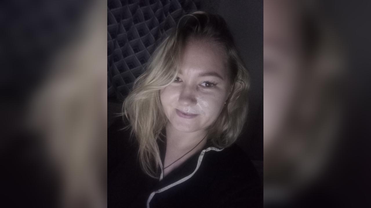 Webcam chat profile for iwantseeurdick1: Piercings & tattoos